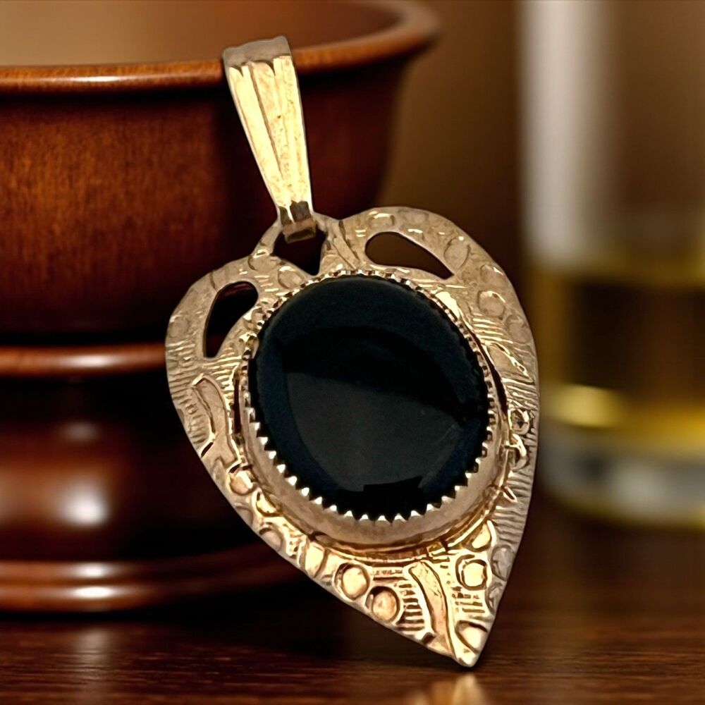 Vintage 1950s Black Onyx Pendant Gold Filled Textured Mid Century - 7S